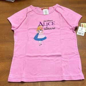 Disney Ink & Paint Alice in Wonderland Pink Graphic Tee Size M NWT”
